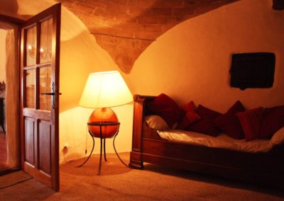 17-boudoir-lit-bois-casa-rabos